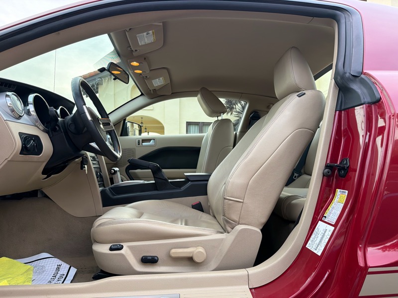 Ford Mustang V6 Premium Coupe 2008