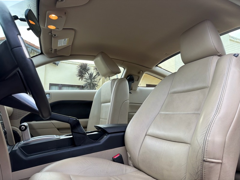 Ford Mustang V6 Premium Coupe 2008