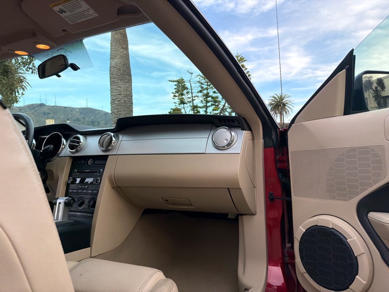 Ford Mustang V6 Premium Coupe 2008