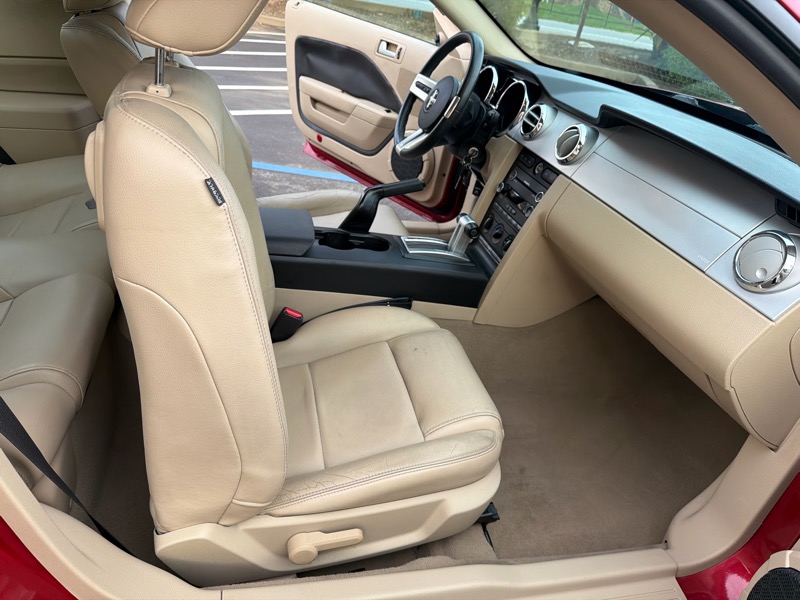 Ford Mustang V6 Premium Coupe 2008