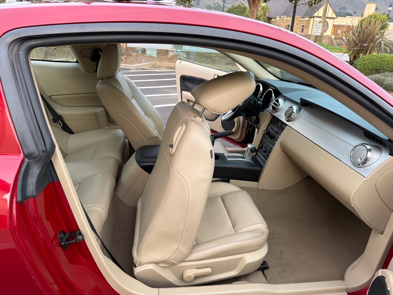 Ford Mustang V6 Premium Coupe 2008