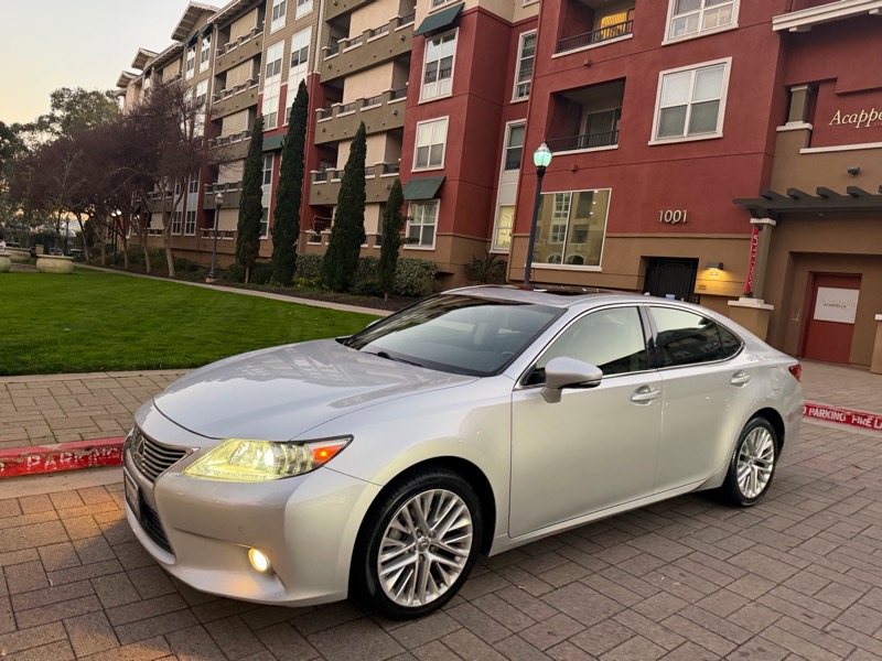 Lexus ES 350 Sedan 2013