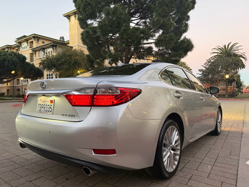 Lexus ES 350 Sedan 2013