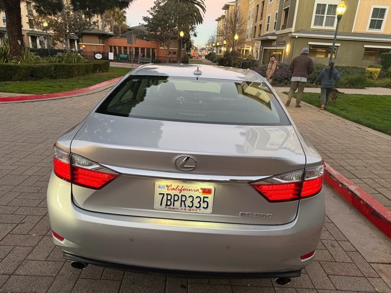 Lexus ES 350 Sedan 2013