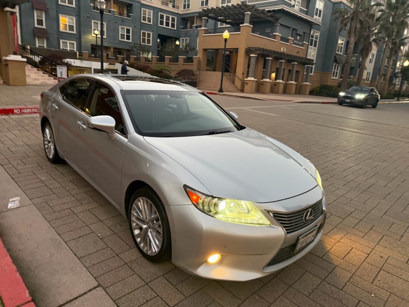 Lexus ES 350 Sedan 2013