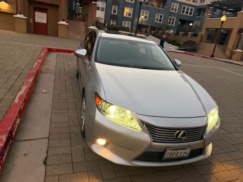 Lexus ES 350 Sedan 2013