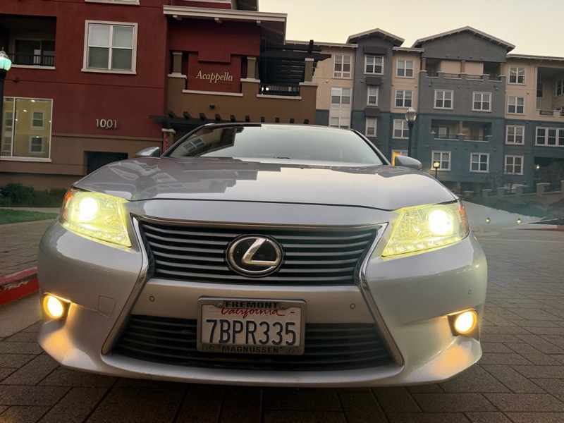 Lexus ES 350 Sedan 2013