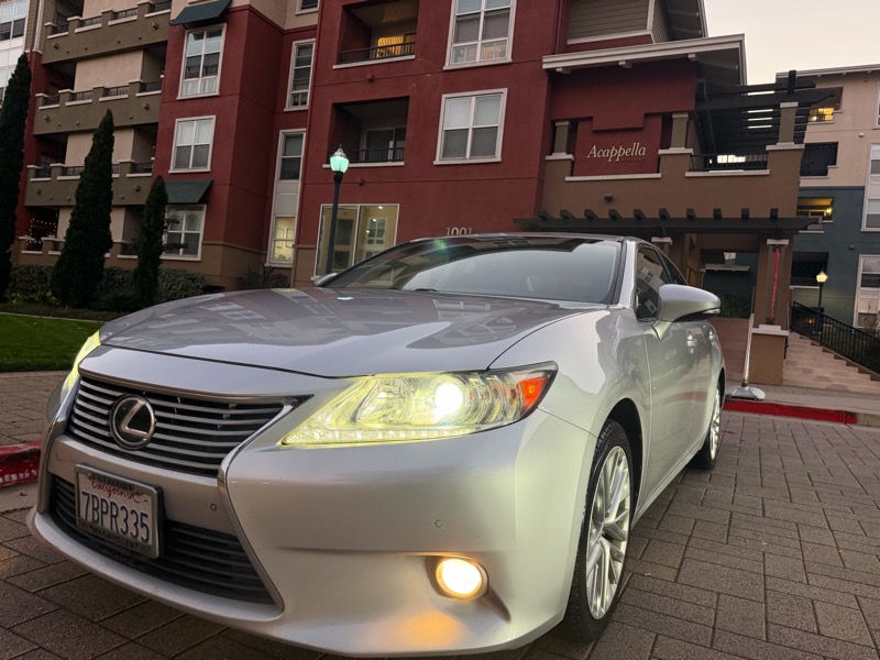 Lexus ES 350 Sedan 2013
