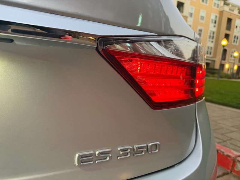 Lexus ES 350 Sedan 2013