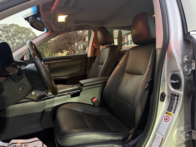 Lexus ES 350 Sedan 2013