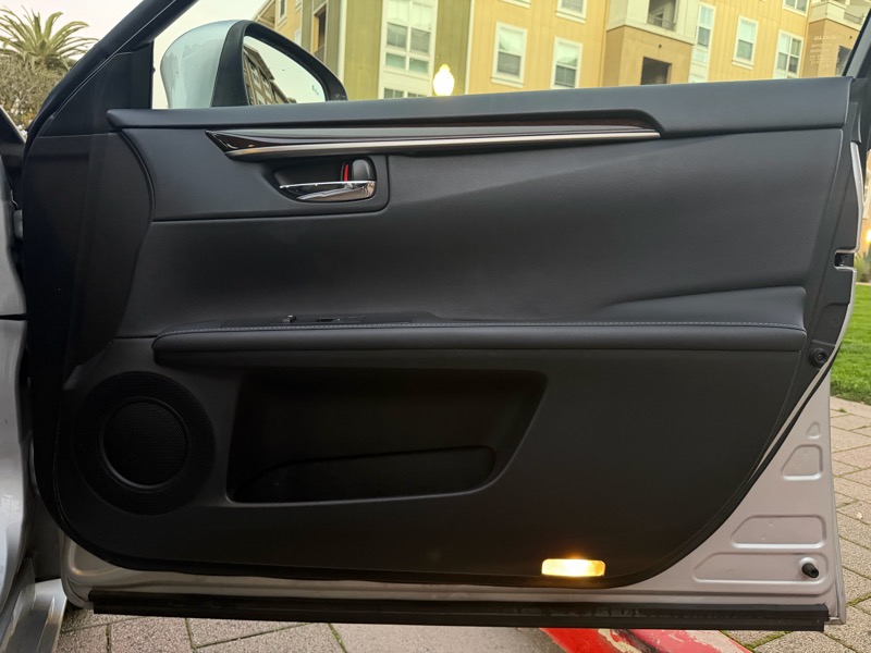 Lexus ES 350 Sedan 2013