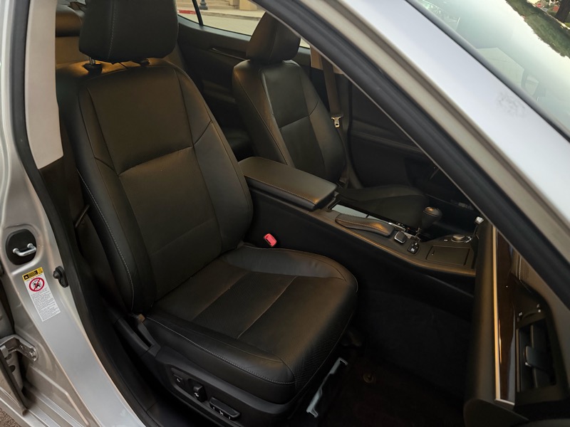 Lexus ES 350 Sedan 2013