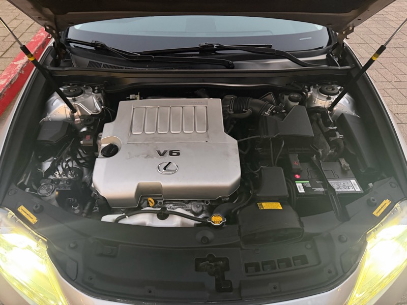 Lexus ES 350 Sedan 2013