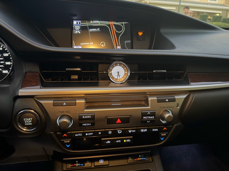 Lexus ES 350 Sedan 2013