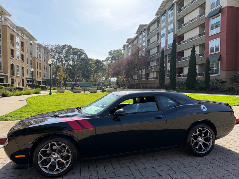 Dodge Challenger R/T 2012