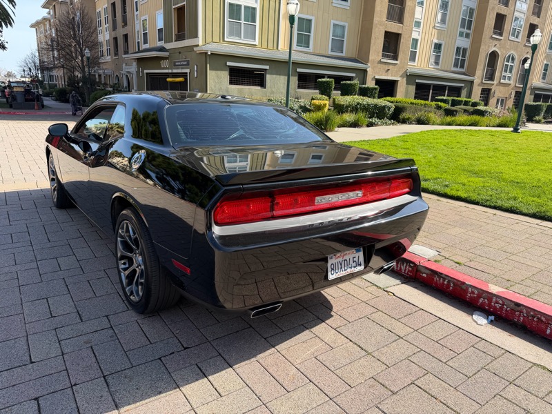 Dodge Challenger R/T 2012
