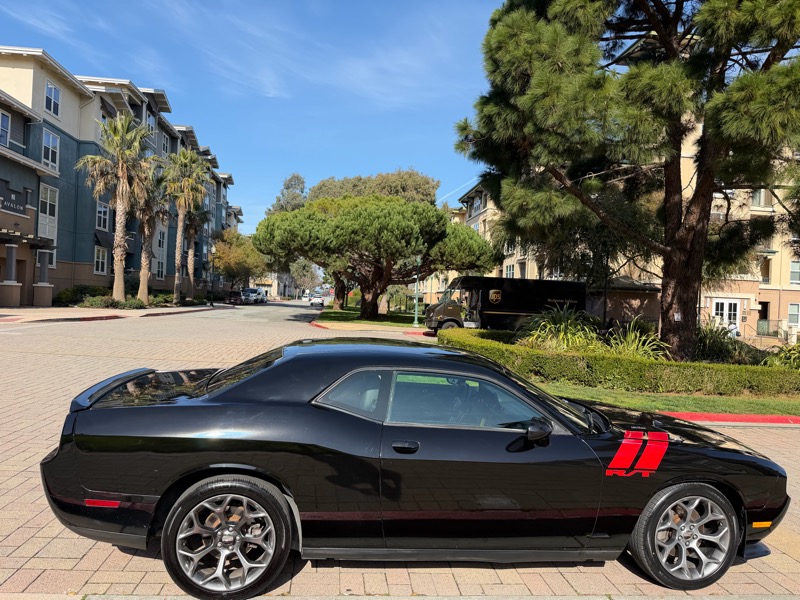 Dodge Challenger R/T 2012