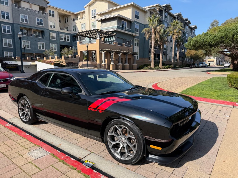 Dodge Challenger R/T 2012