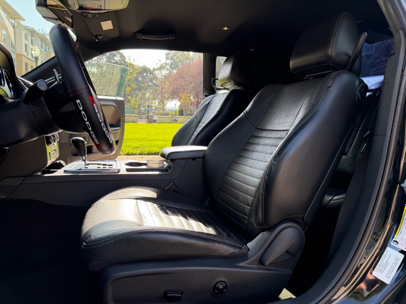 Dodge Challenger R/T 2012