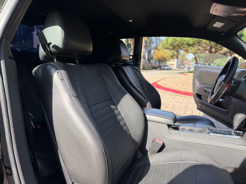 Dodge Challenger R/T 2012