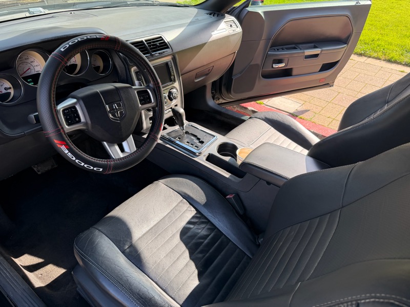 Dodge Challenger R/T 2012