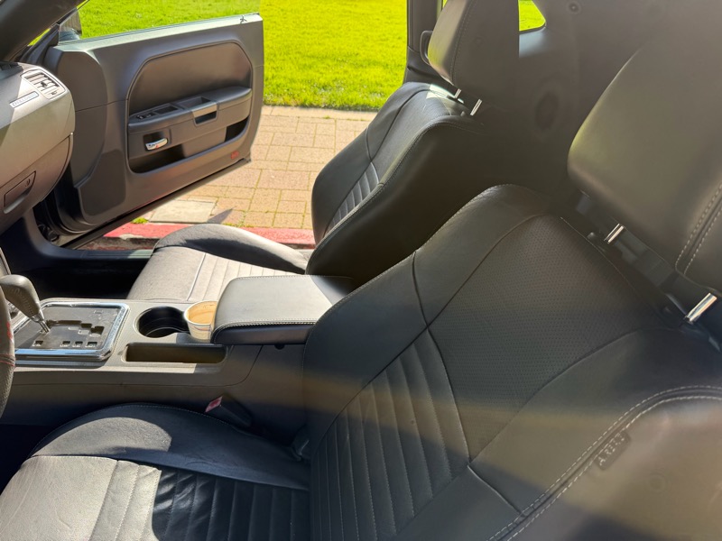 Dodge Challenger R/T 2012