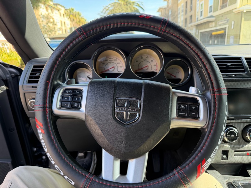 Dodge Challenger R/T 2012