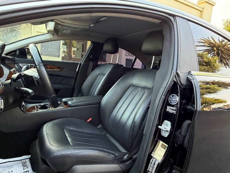 Mercedes-Benz CLS-Class CLS550 2012