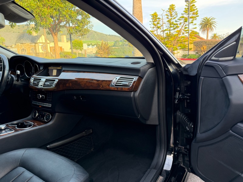 Mercedes-Benz CLS-Class CLS550 2012