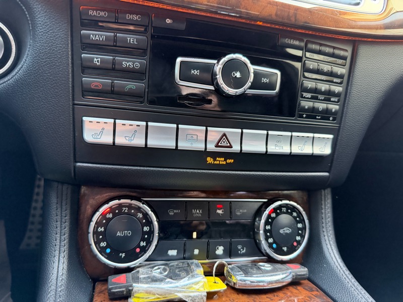 Mercedes-Benz CLS-Class CLS550 2012