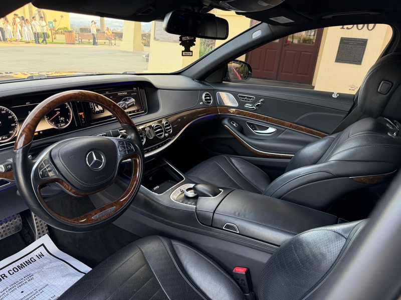 Mercedes-Benz S-Class S550 2014