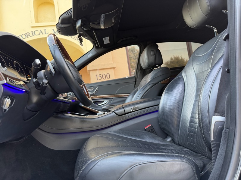 Mercedes-Benz S-Class S550 2014