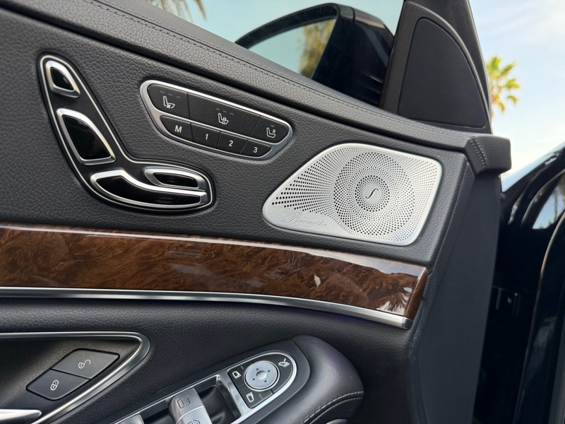 Mercedes-Benz S-Class S550 2014