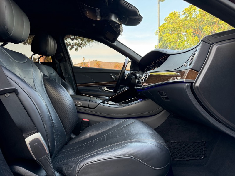 Mercedes-Benz S-Class S550 2014