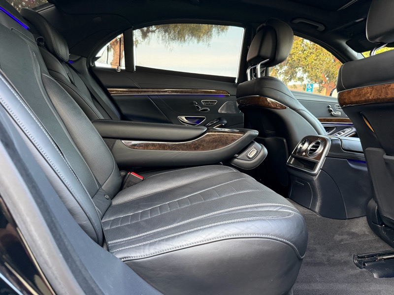 Mercedes-Benz S-Class S550 2014