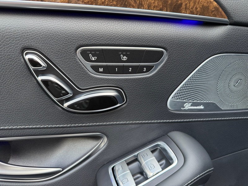 Mercedes-Benz S-Class S550 2014