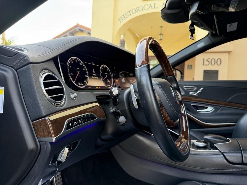 Mercedes-Benz S-Class S550 2014