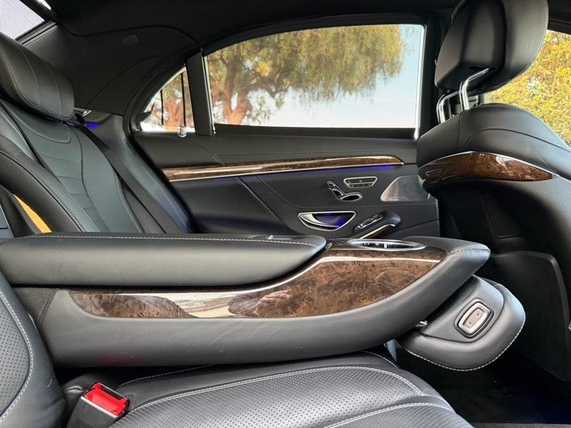 Mercedes-Benz S-Class S550 2014