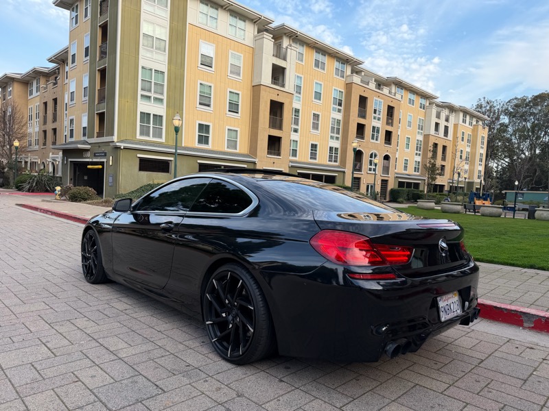 BMW 6-Series 640i Coupe 2012