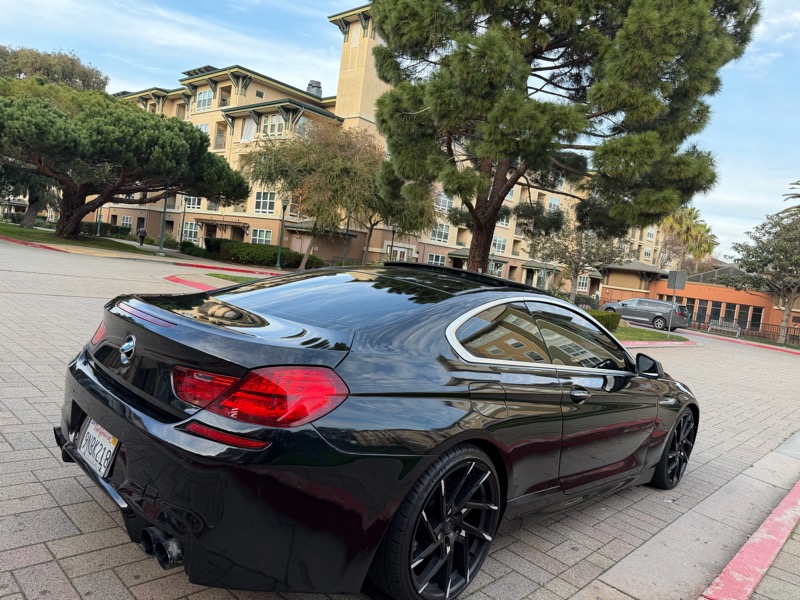 BMW 6-Series 640i Coupe 2012