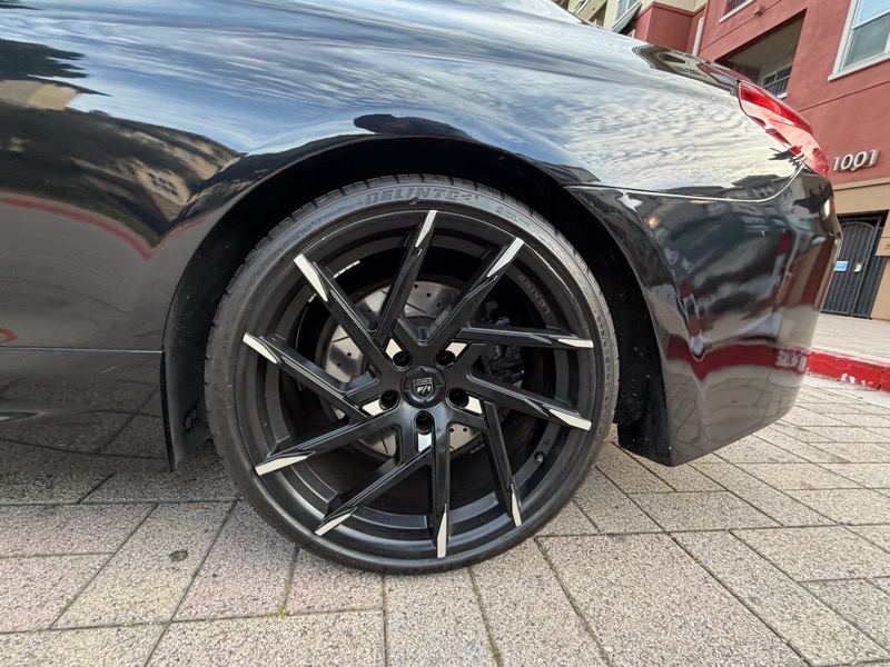 BMW 6-Series 640i Coupe 2012