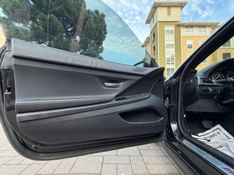 BMW 6-Series 640i Coupe 2012