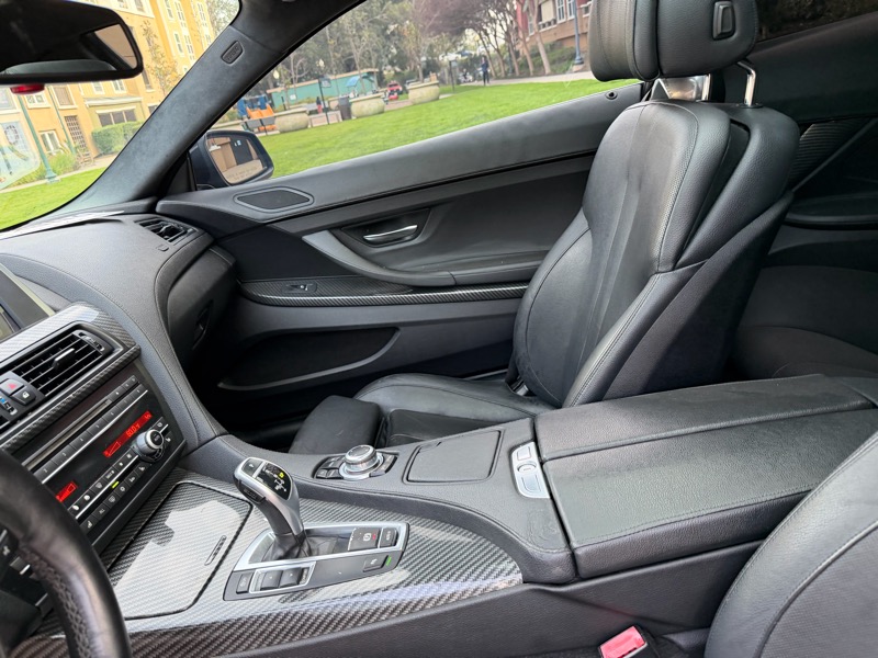 BMW 6-Series 640i Coupe 2012