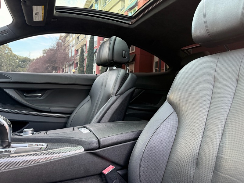 BMW 6-Series 640i Coupe 2012