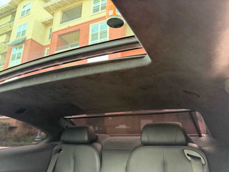 BMW 6-Series 640i Coupe 2012