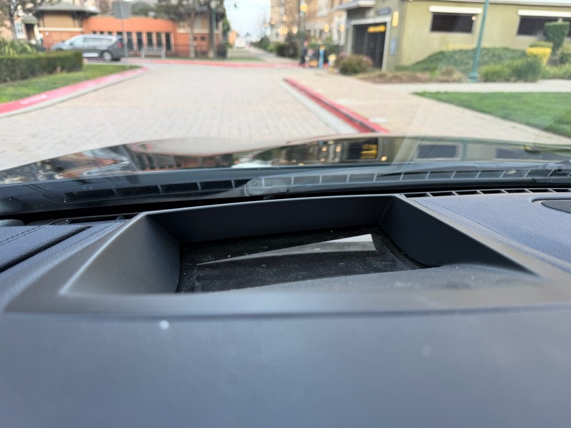 BMW 6-Series 640i Coupe 2012