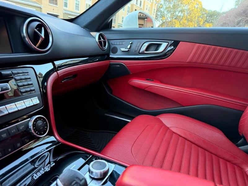 Mercedes-Benz SL-Class SL550R 2014