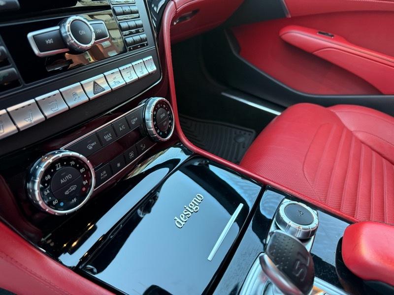 Mercedes-Benz SL-Class SL550R 2014