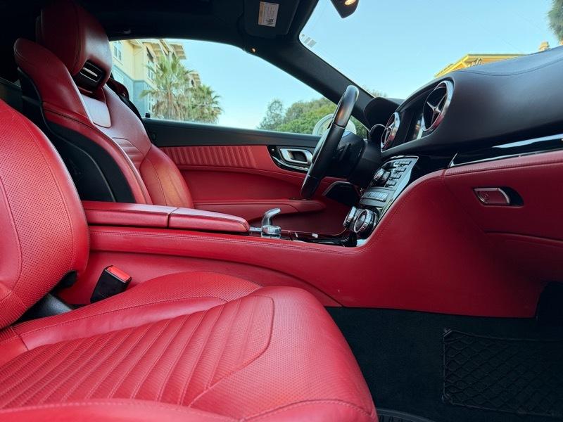 Mercedes-Benz SL-Class SL550R 2014