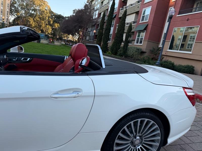 Mercedes-Benz SL-Class SL550R 2014